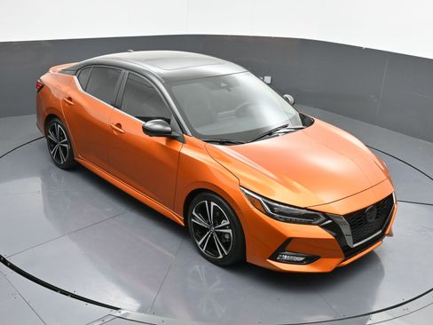 Used 2023 Nissan Sentra SR w/ SR Premium Package image 34