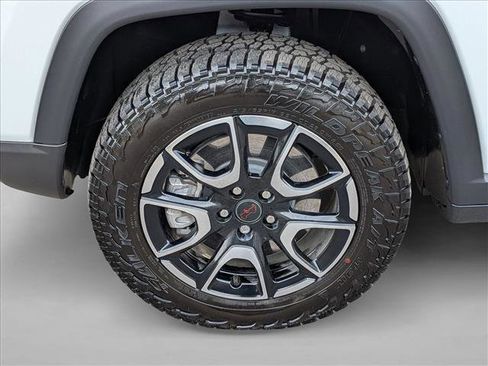 New 2025 Jeep Compass Trailhawk w/ Trailhawk Convenience Group image 10