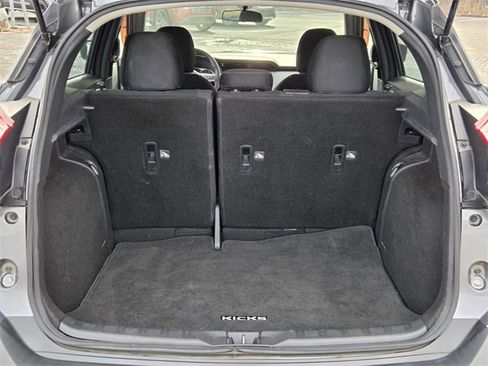 Certified 2020 Nissan Kicks S image 9