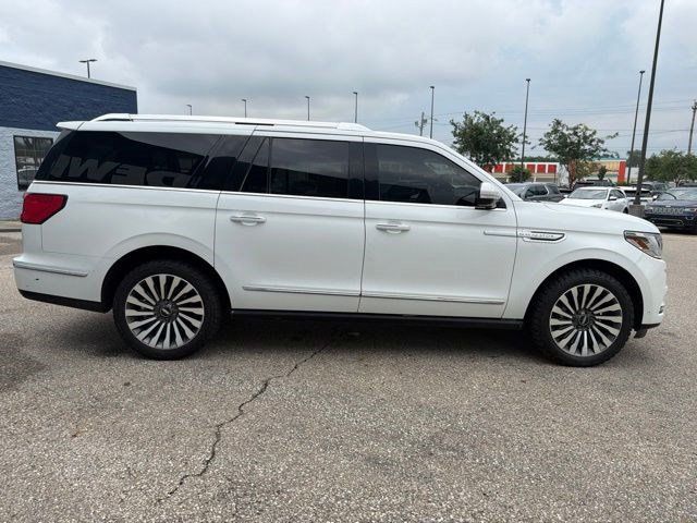 Used 2020 Lincoln Navigator L Reserve w/ Equipment Group 208A Reserve AWD/4WD image 6