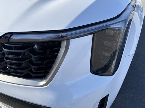 Certified 2024 Kia Sorento S image 10