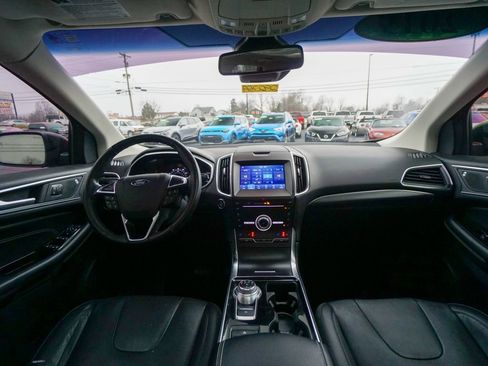 Used 2019 Ford Edge Titanium w/ Equipment Group 301A image 16