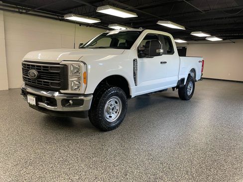 Used 2023 Ford F250 XL w/ XL Off-Road Package AWD/4WD image 10