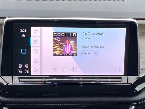 Certified 2024 Volkswagen Atlas SEL Premium R-Line image 10