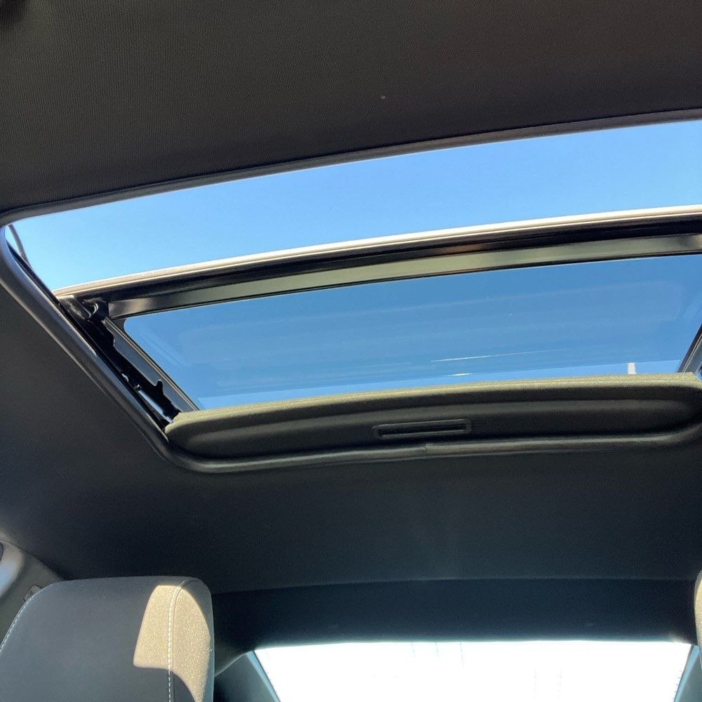 Used 2018 Chevrolet Camaro LT w/ RS Package RWD image 13