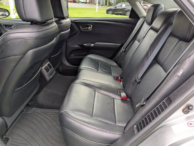 Used 2015 Toyota Avalon XLE Touring FWD image 32