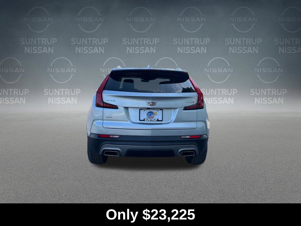 Used 2022 Cadillac XT4 Premium Luxury w/ Safety Alert Package AWD/4WD image 4