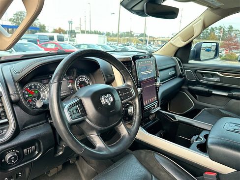 Used 2019 RAM 1500 Laramie image 10