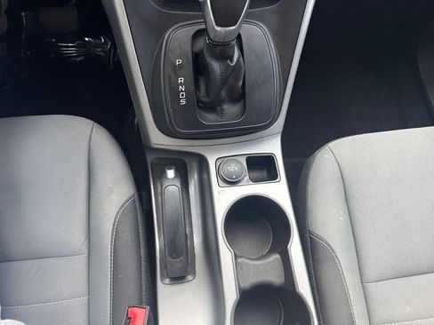 Used 2015 Ford Escape SE w/ Equipment Group 201A image 21