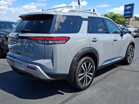 Used 2023 Nissan Pathfinder Platinum AWD/4WD image 6