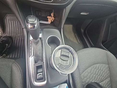 Used 2018 Chevrolet Equinox LT AWD/4WD image 11