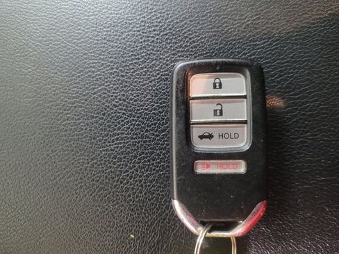 Used 2018 Honda Accord Sport image 32