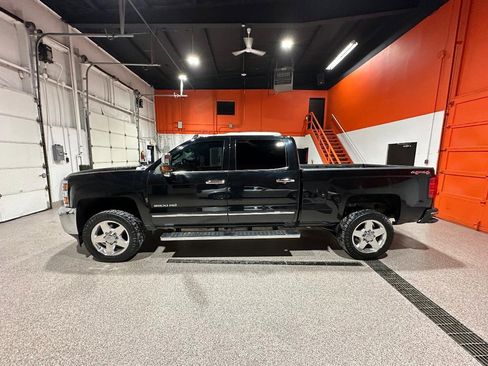 Used 2015 Chevrolet Silverado 2500 LTZ w/ Duramax Plus Package image 4