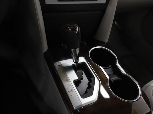 Used 2014 Toyota Camry XLE image 22