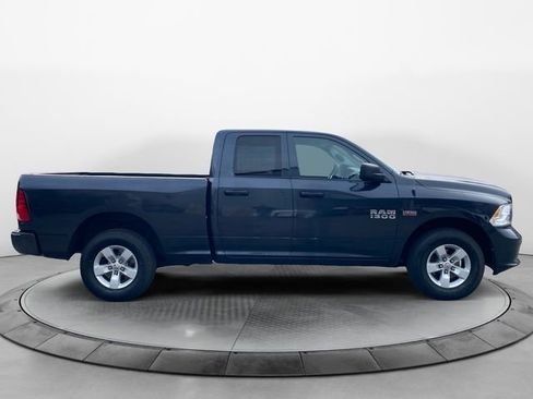 Used 2017 RAM 1500 Express image 6