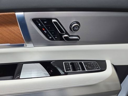 New 2026 Cadillac Vistiq Luxury image 15