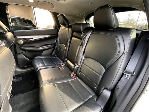 Used 2019 INFINITI QX50 Essential w/ Premium Heat Package image 32