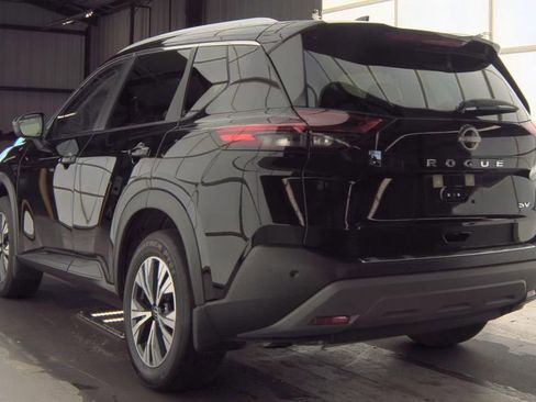 Used 2023 Nissan Rogue SV w/ SV Premium B Package image 4
