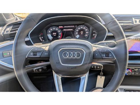 Used 2025 Audi Q3 2.0T Premium image 20