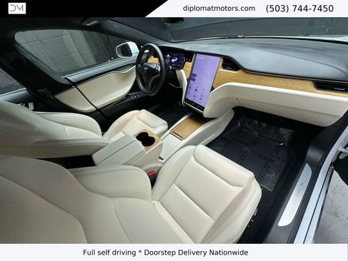 Used 2020 Tesla Model S Long Range Plus image 18