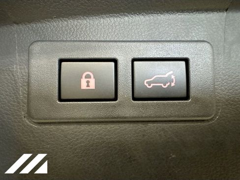 Used 2023 Subaru Outback Premium image 29