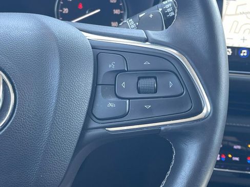 Used 2023 Buick Envision Avenir image 31