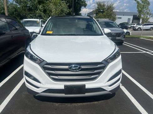 Used 2017 Hyundai Tucson Value AWD/4WD image 1