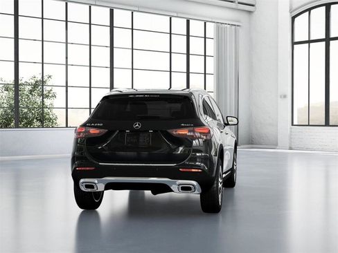 New 2025 Mercedes-Benz GLA 250 4MATIC image 24