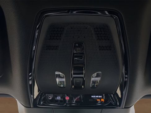 New 2026 Cadillac Lyriq Premium Luxury image 25