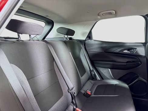 Certified 2025 Chevrolet TrailBlazer LT AWD/4WD image 26