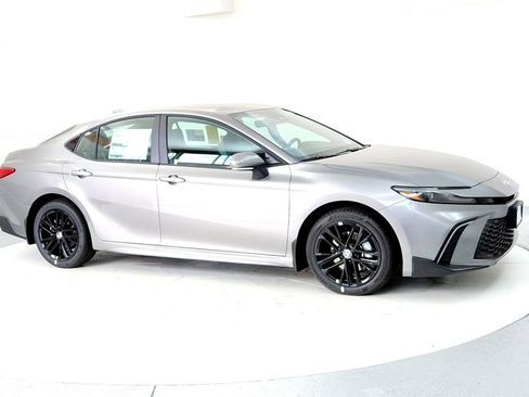 New 2026 Toyota Camry SE AWD/4WD image 7
