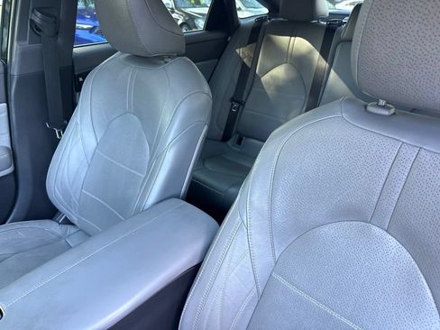Used 2019 Toyota Avalon Limited FWD image 16