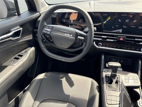 New 2026 Kia Sportage EX FWD image 14