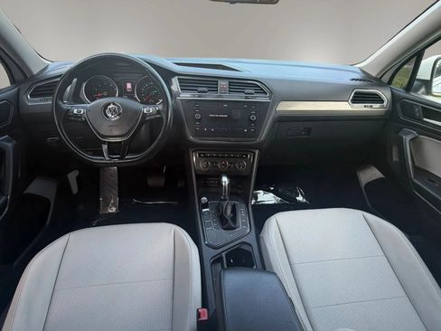 Used 2019 Volkswagen Tiguan SE FWD image 10