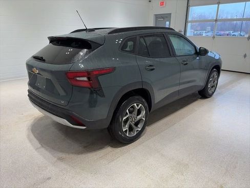 New 2026 Chevrolet Trax LT w/ Driver Confidence Package image 6