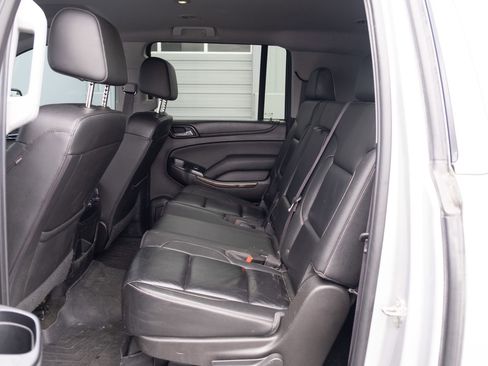 Used 2016 Chevrolet Suburban LT AWD/4WD image 7
