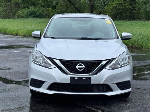 Used 2019 Nissan Sentra SV w/ Special Edition Package FWD image 2