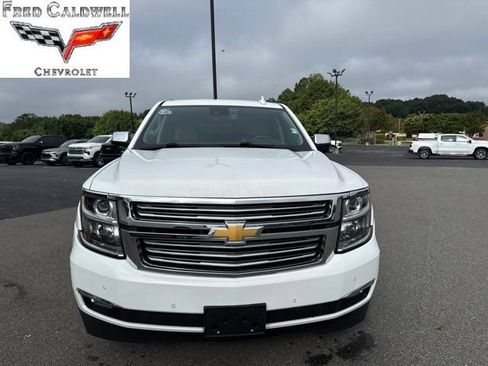 Used 2020 Chevrolet Tahoe Premier RWD image 2