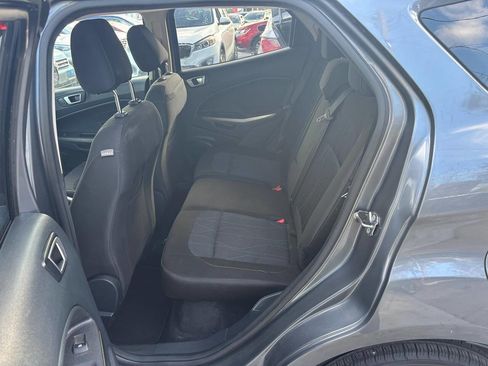 Used 2018 Ford EcoSport SE image 8