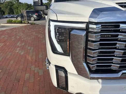 Used 2024 GMC Sierra 3500 Denali w/ Denali Reserve Package AWD/4WD image 20