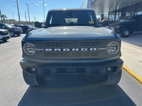 Used 2022 Ford Bronco Black Diamond image 8