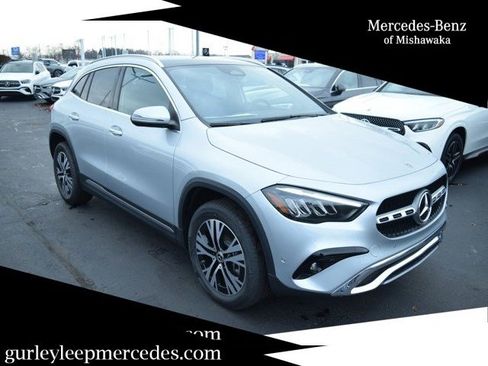 New 2025 Mercedes-Benz GLA 250 4MATIC image 1