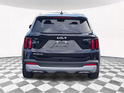 Used 2024 Kia Sorento LX FWD image 20