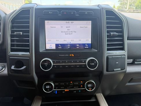 Used 2021 Ford Expedition XLT RWD image 11