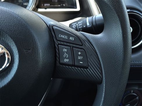 Used 2018 Toyota Yaris iA image 19