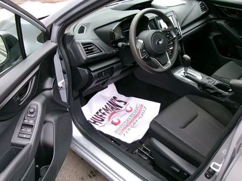 Used 2023 Subaru Impreza 2.0i Premium AWD/4WD image 12