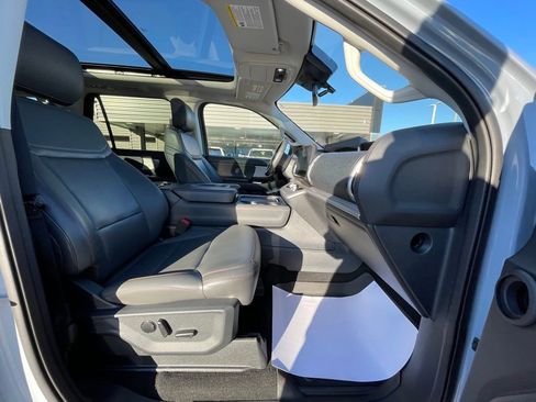 Used 2025 Ford Expedition Max Active image 25