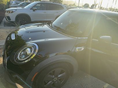 Used 2021 MINI Cooper SE w/ 6.5" Touchscreen Package