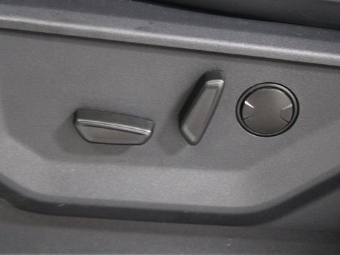 Used 2025 Ford Expedition Platinum w/ Stealth Appearance Package image 18