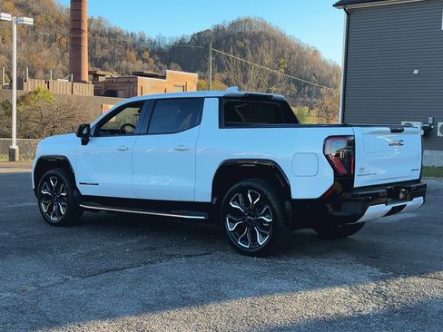 New 2025 GMC Sierra EV Denali image 48